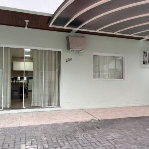 BOMBINHAS - DIONEI - RESIDENCIAL GONÇALVES (2 suítes 2 vagas garagem)